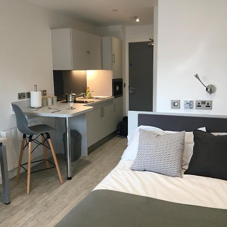 Modern Studios, Newcastle Under Lyme - Sk Dış mekan fotoğraf